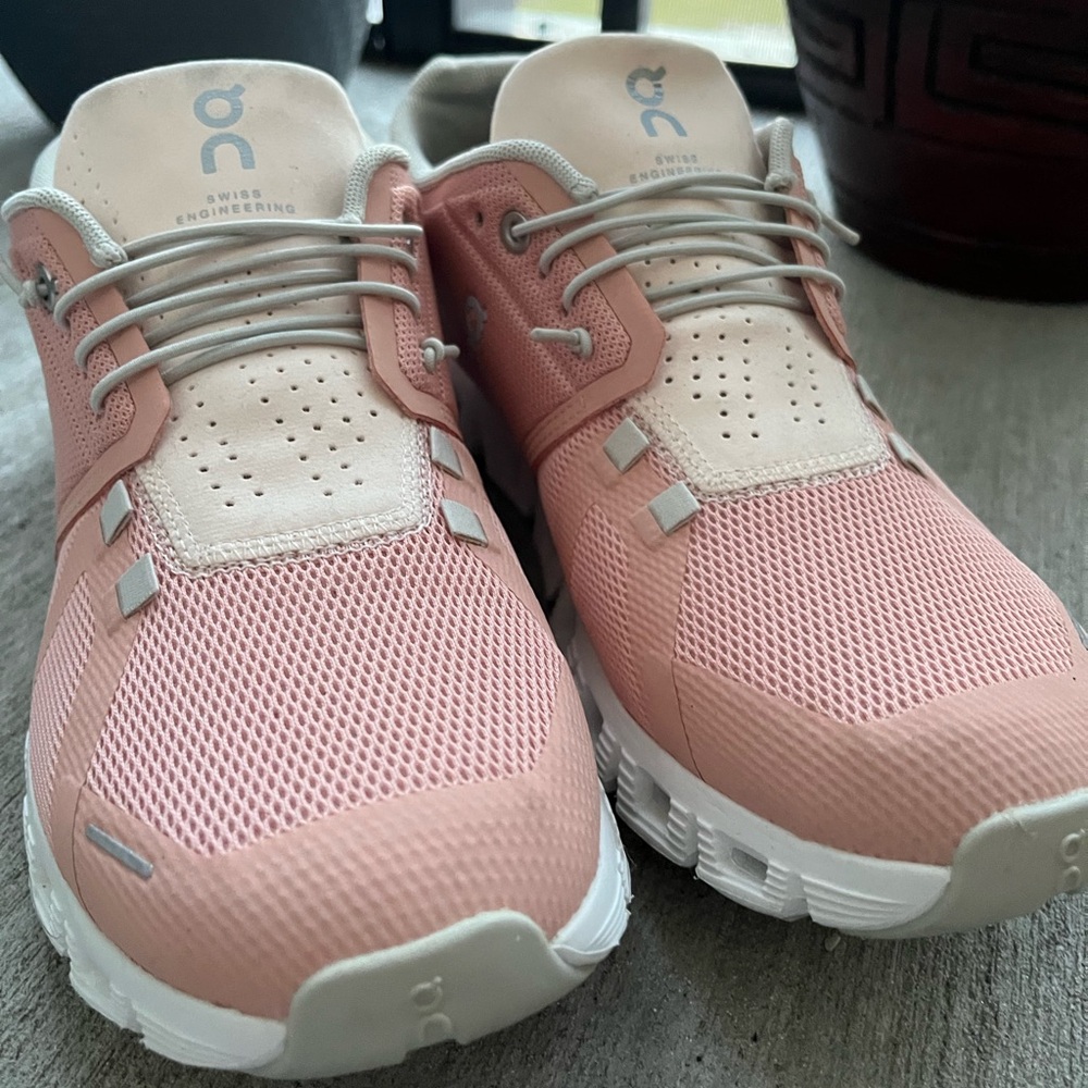 On clouds worn once US 9.5